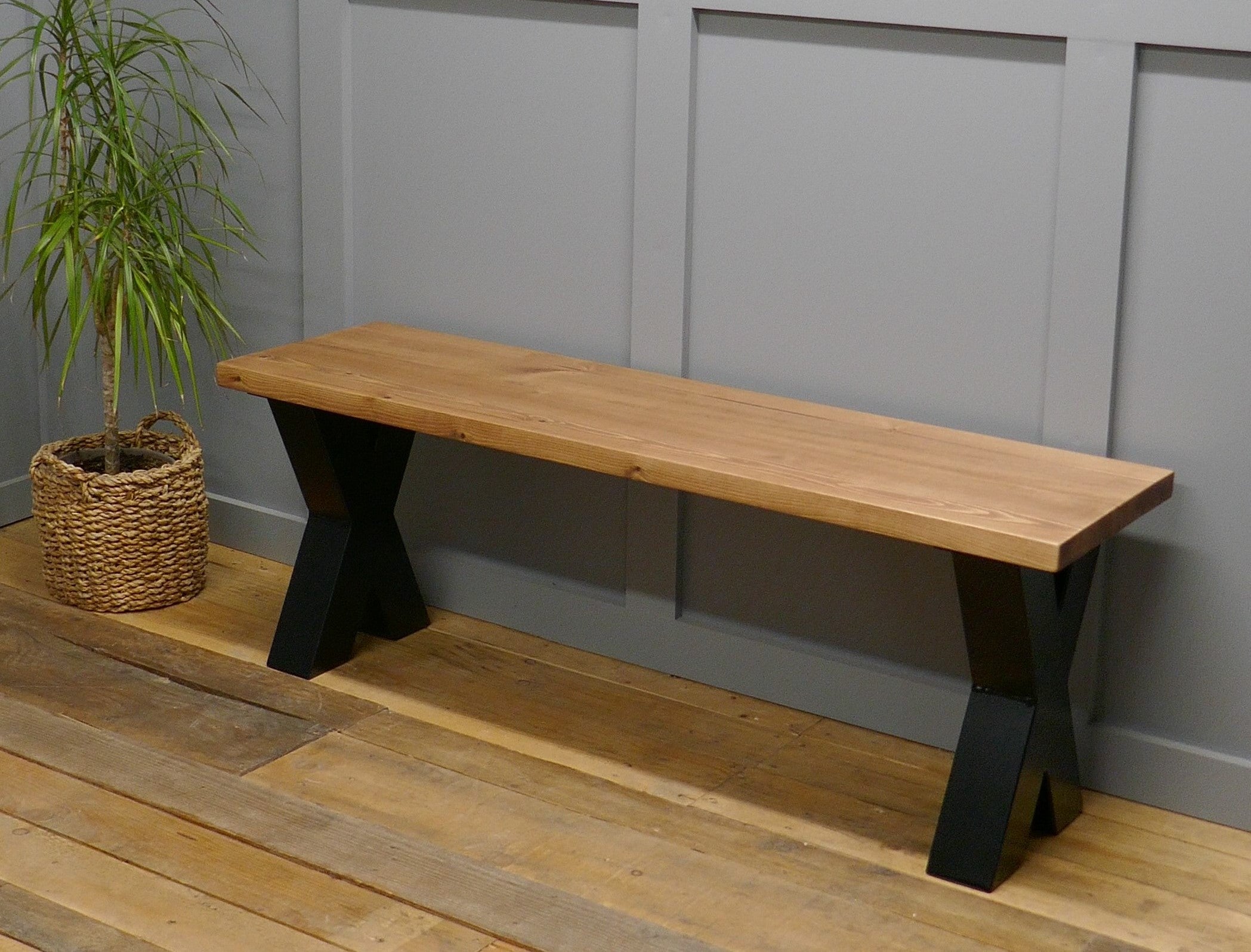 Chunky dining table store and bench set