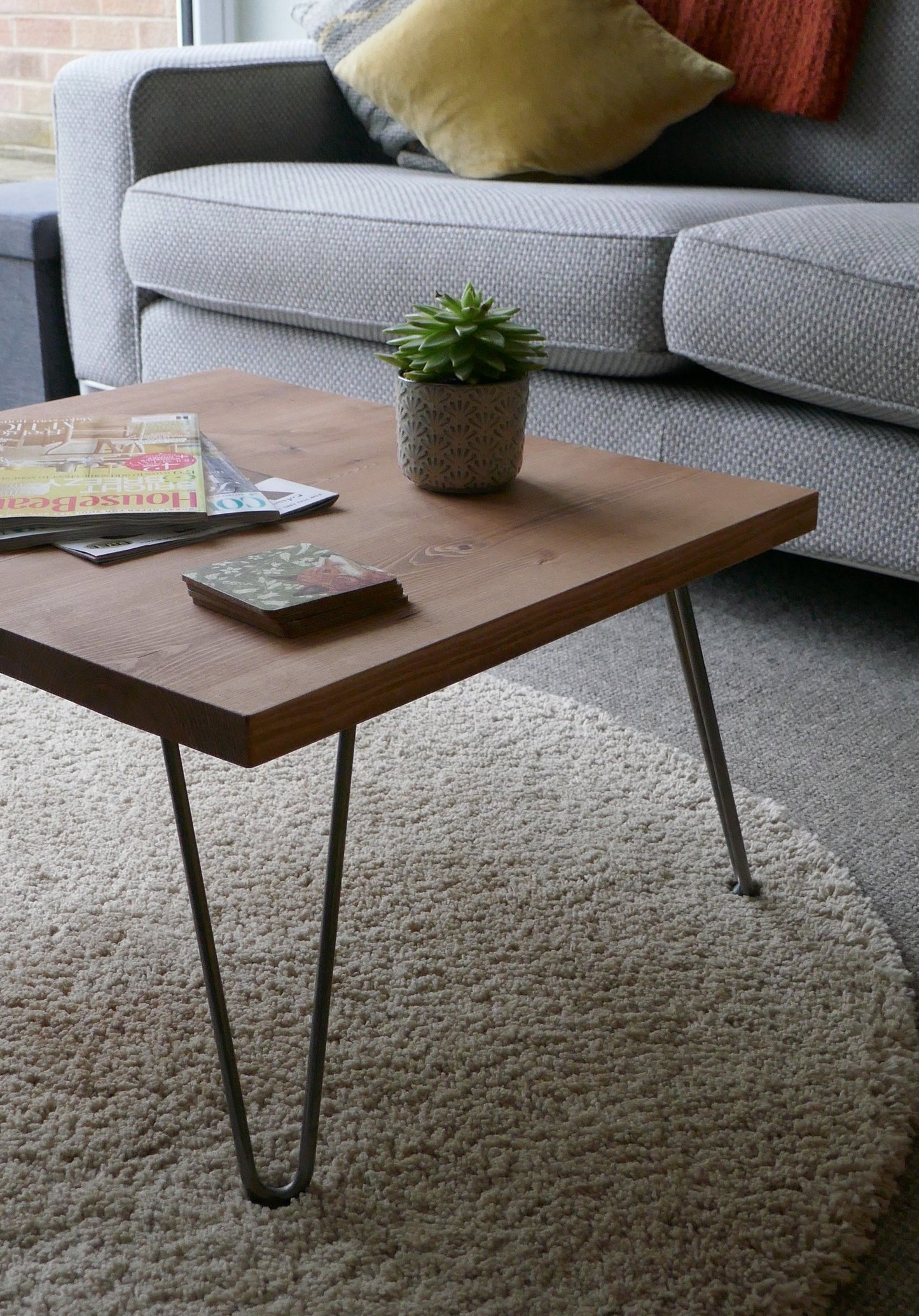 Solid Wood Rustic Style Coffee Table With Hairpin Legs
